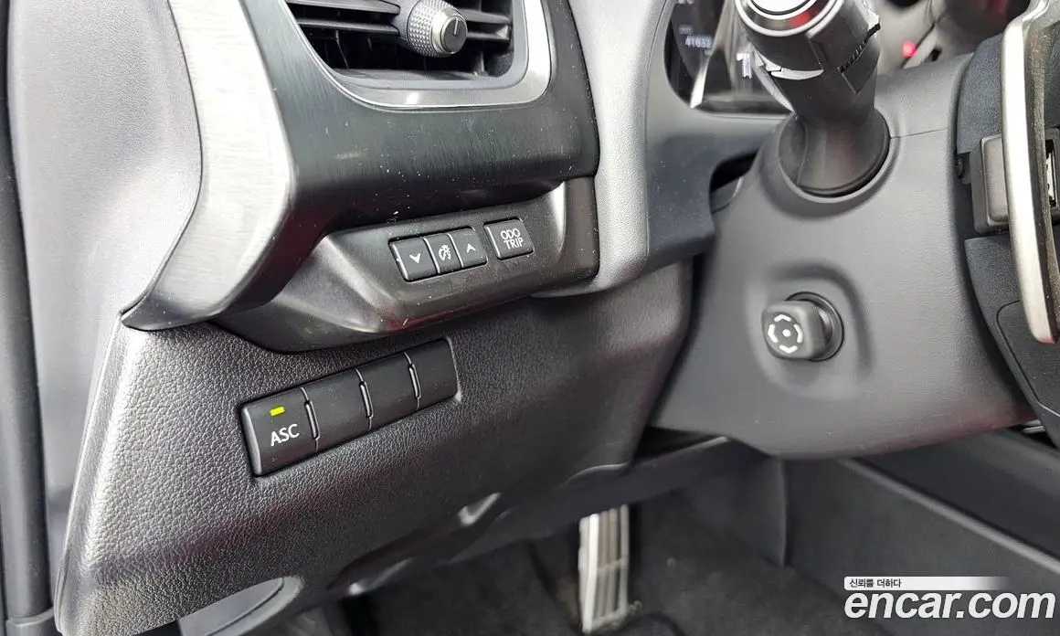 Lexus UX 2021 2.0 автомат (гидро), фото 28 Lexus UX 2021 2.0 автомат (гидро), фото 28