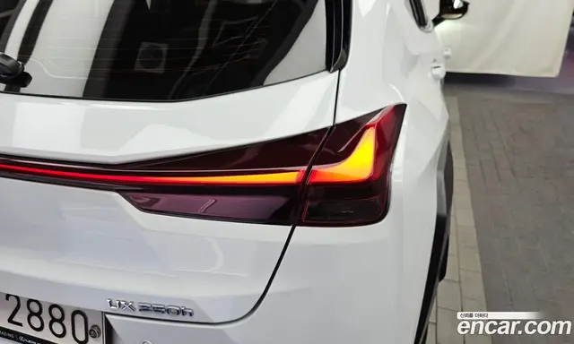Lexus UX 2021 2.0 автомат (гидро), миниатюра 9 Lexus UX 2021 2.0 автомат (гидро), миниатюра 9