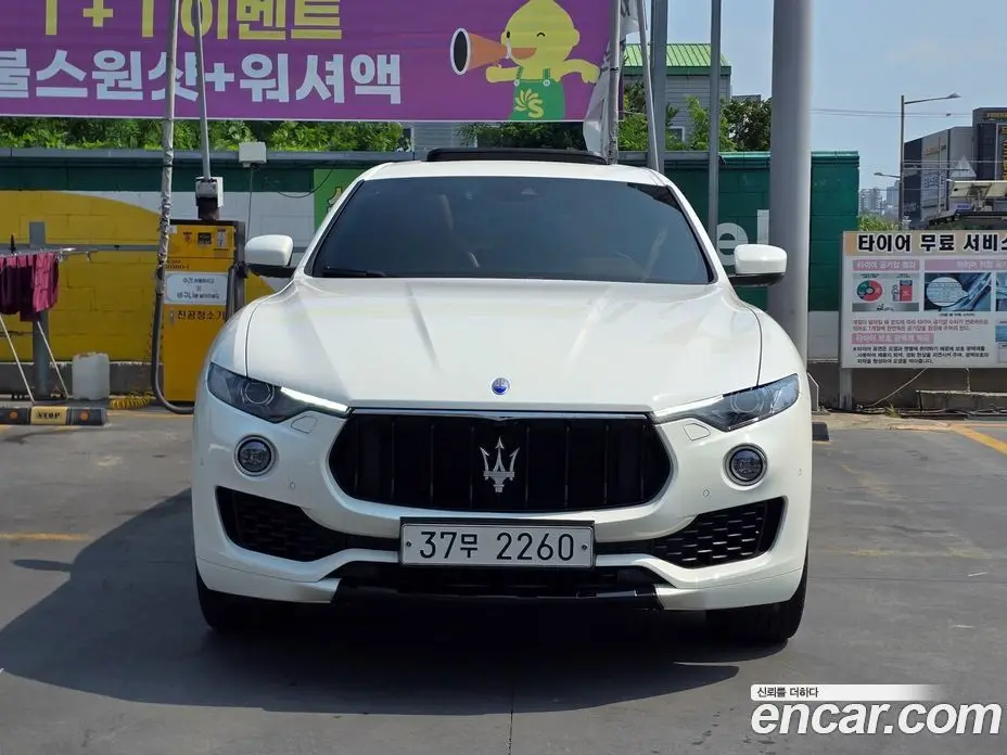 Maserati Levante 2017 3.0 автомат (гидро), фото 3 Maserati Levante 2017 3.0 автомат (гидро), фото 3