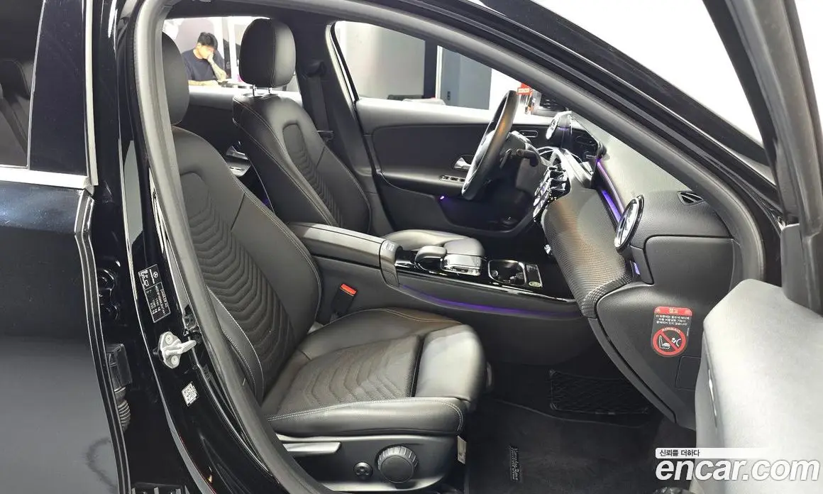 Mercedes-Benz A-Class 2019 2.0 автомат (гидро), фото 16 Mercedes-Benz A-Class 2019 2.0 автомат (гидро), фото 16