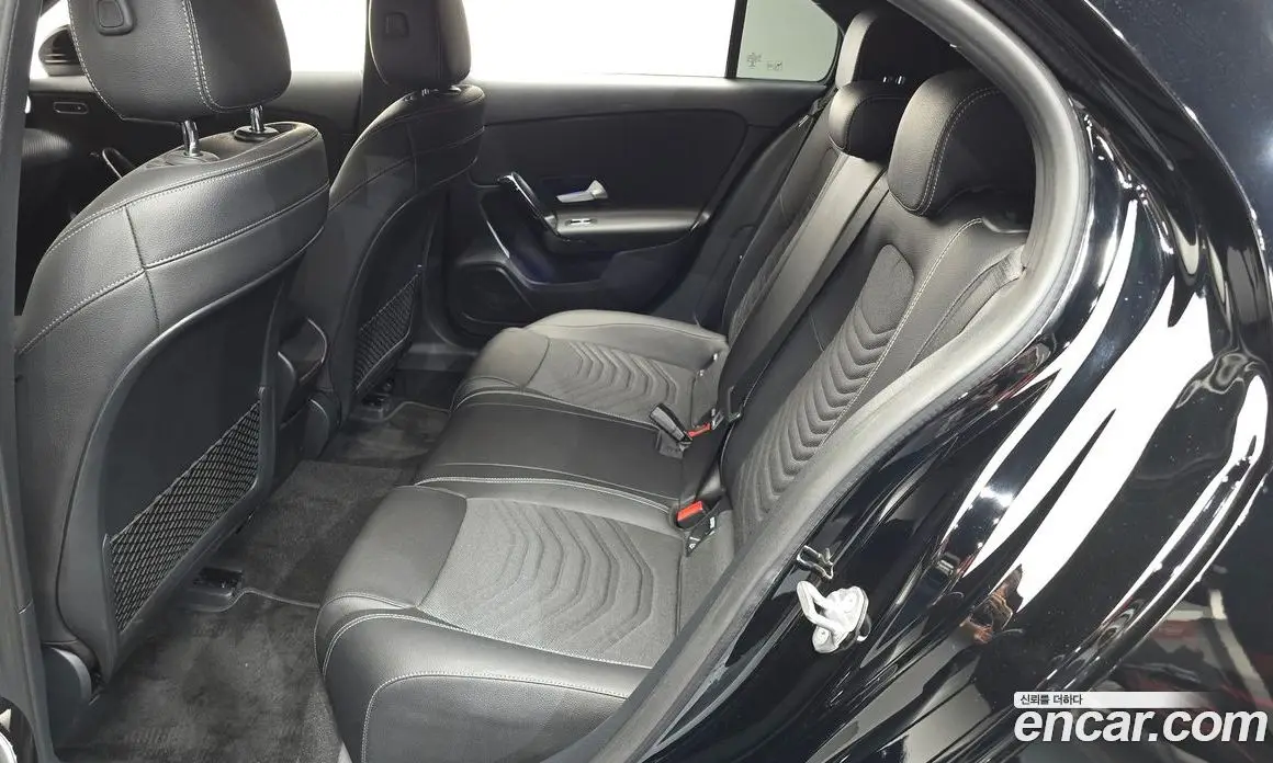 Mercedes-Benz A-Class 2019 2.0 автомат (гидро), фото 17 Mercedes-Benz A-Class 2019 2.0 автомат (гидро), фото 17