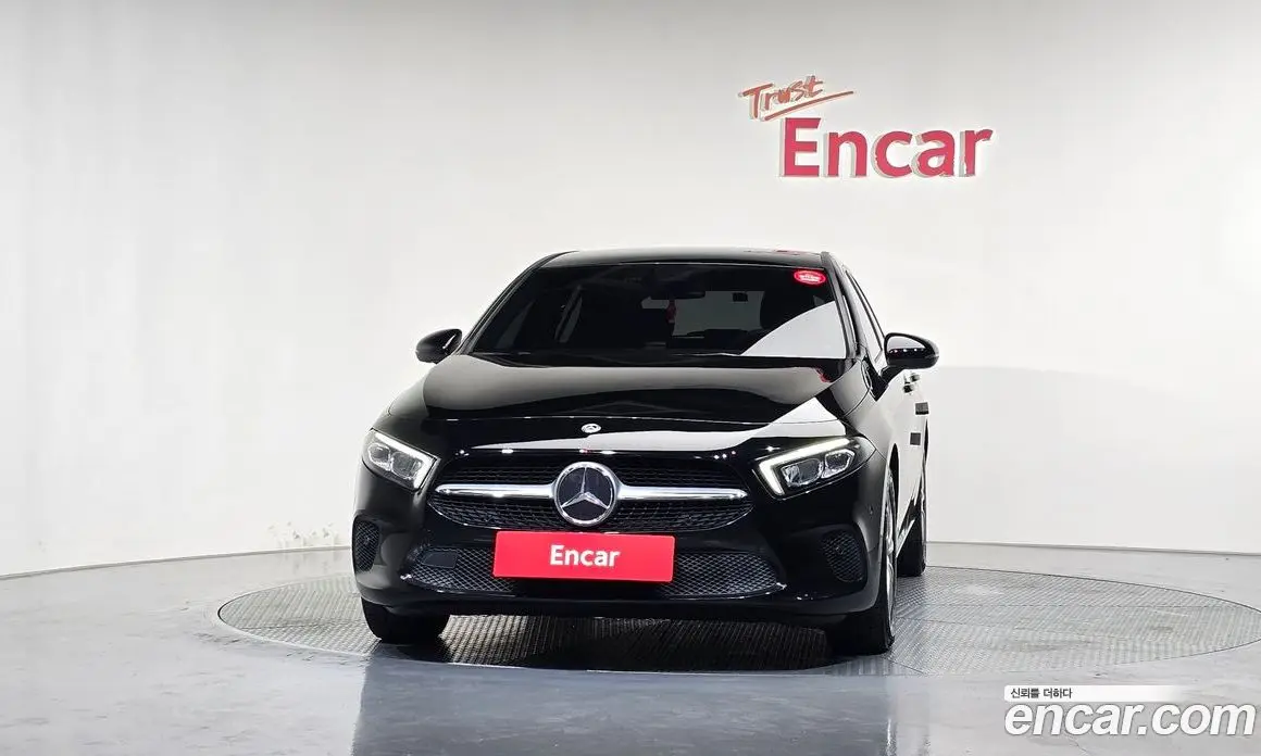 Mercedes-Benz A-Class 2019 2.0 автомат (гидро), фото 3 Mercedes-Benz A-Class 2019 2.0 автомат (гидро), фото 3
