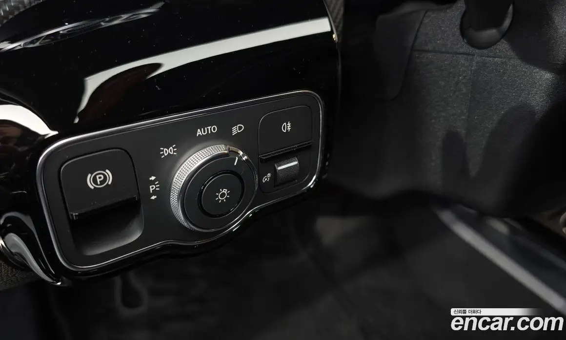 Mercedes-Benz A-Class 2019 2.0 автомат (гидро), фото 24 Mercedes-Benz A-Class 2019 2.0 автомат (гидро), фото 24