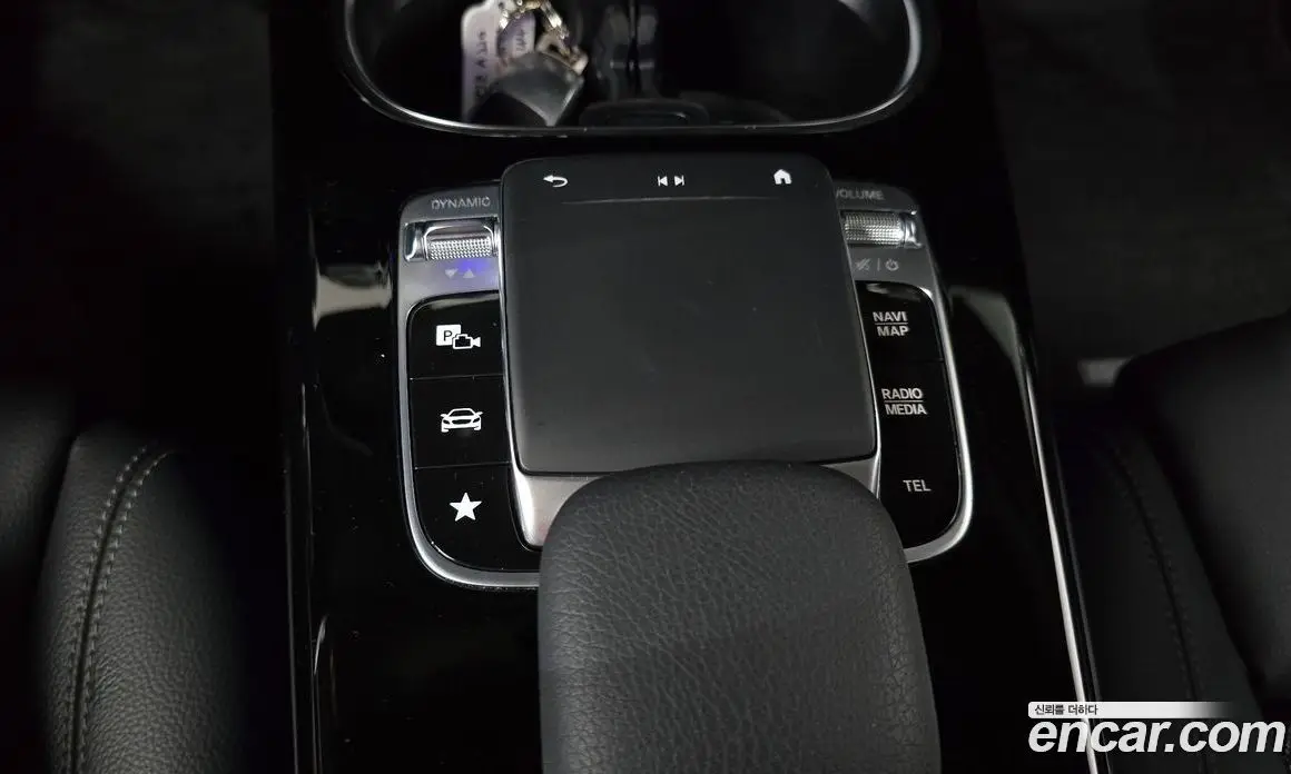 Mercedes-Benz A-Class 2019 2.0 автомат (гидро), фото 30 Mercedes-Benz A-Class 2019 2.0 автомат (гидро), фото 30