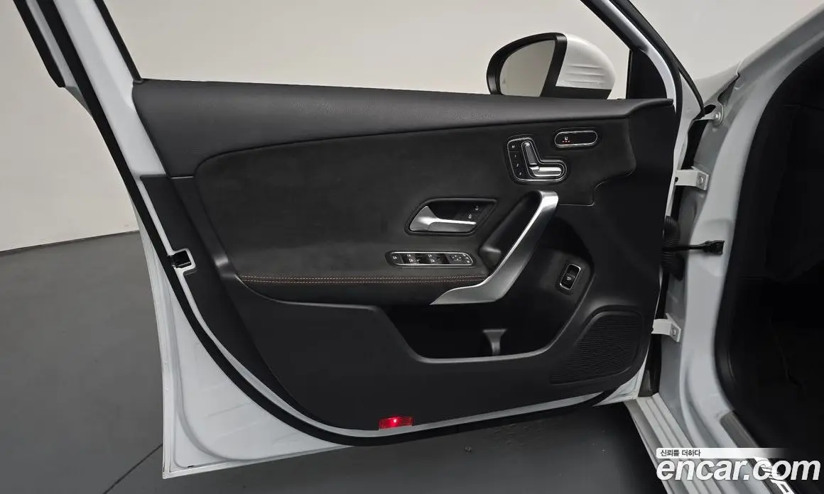 Mercedes-Benz A-Class 2021 2.0 автомат (гидро), фото 14 Mercedes-Benz A-Class 2021 2.0 автомат (гидро), фото 14