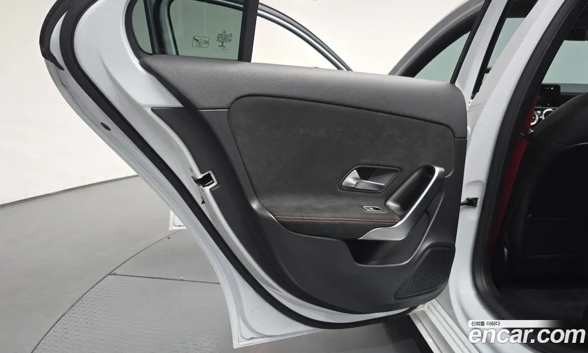 Mercedes-Benz A-Class 2021 2.0 автомат (гидро), фото 15 Mercedes-Benz A-Class 2021 2.0 автомат (гидро), фото 15
