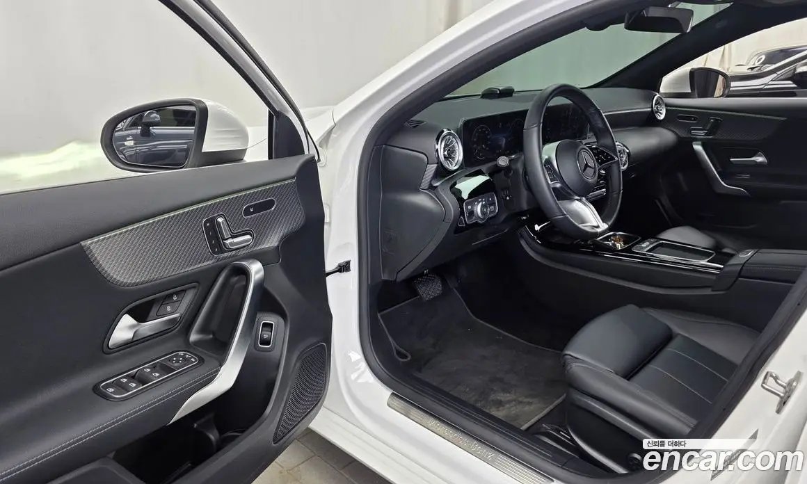 Mercedes-Benz A-Class 2024 2.0 автомат (гидро), фото 13 Mercedes-Benz A-Class 2024 2.0 автомат (гидро), фото 13