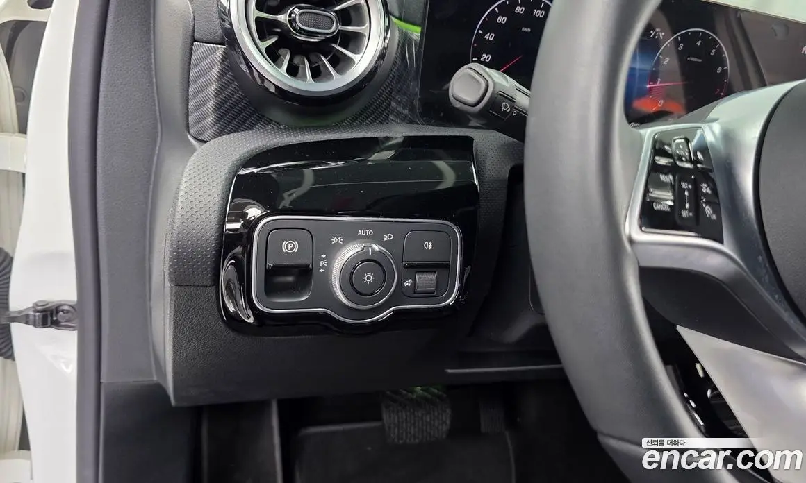 Mercedes-Benz A-Class 2024 2.0 автомат (гидро), фото 22 Mercedes-Benz A-Class 2024 2.0 автомат (гидро), фото 22