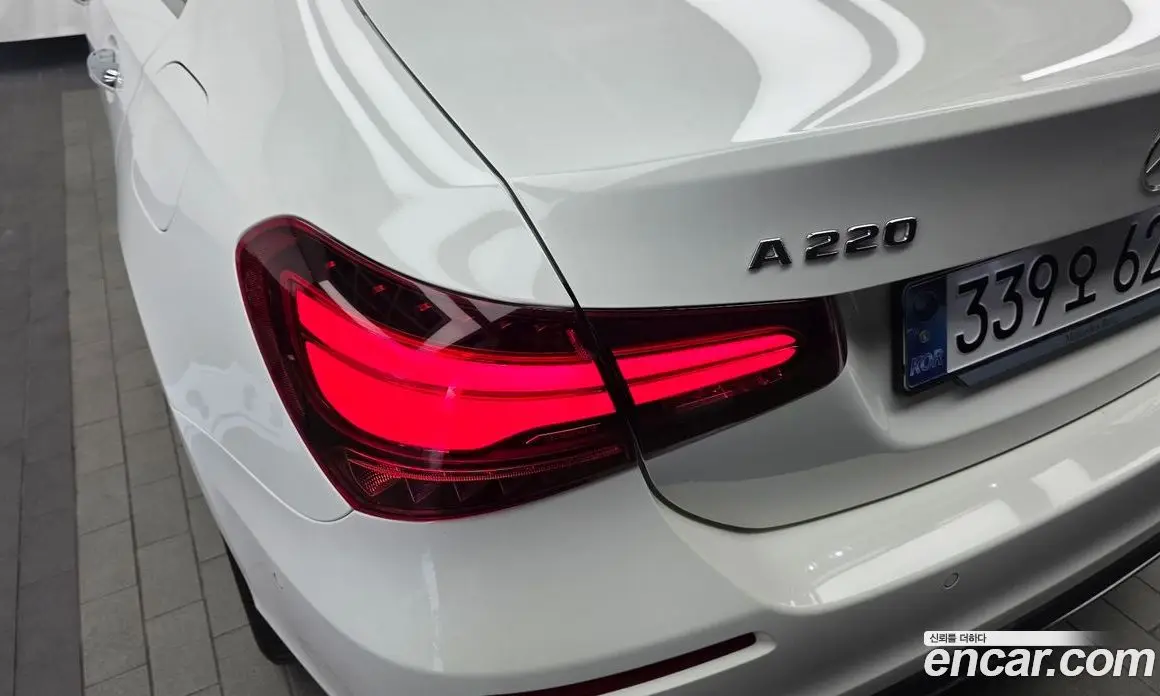 Mercedes-Benz A-Class 2024 2.0 автомат (гидро), фото 9 Mercedes-Benz A-Class 2024 2.0 автомат (гидро), фото 9
