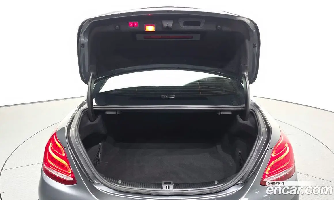 Mercedes-Benz C-Class 2017 4.0 автомат (гидро), фото 26