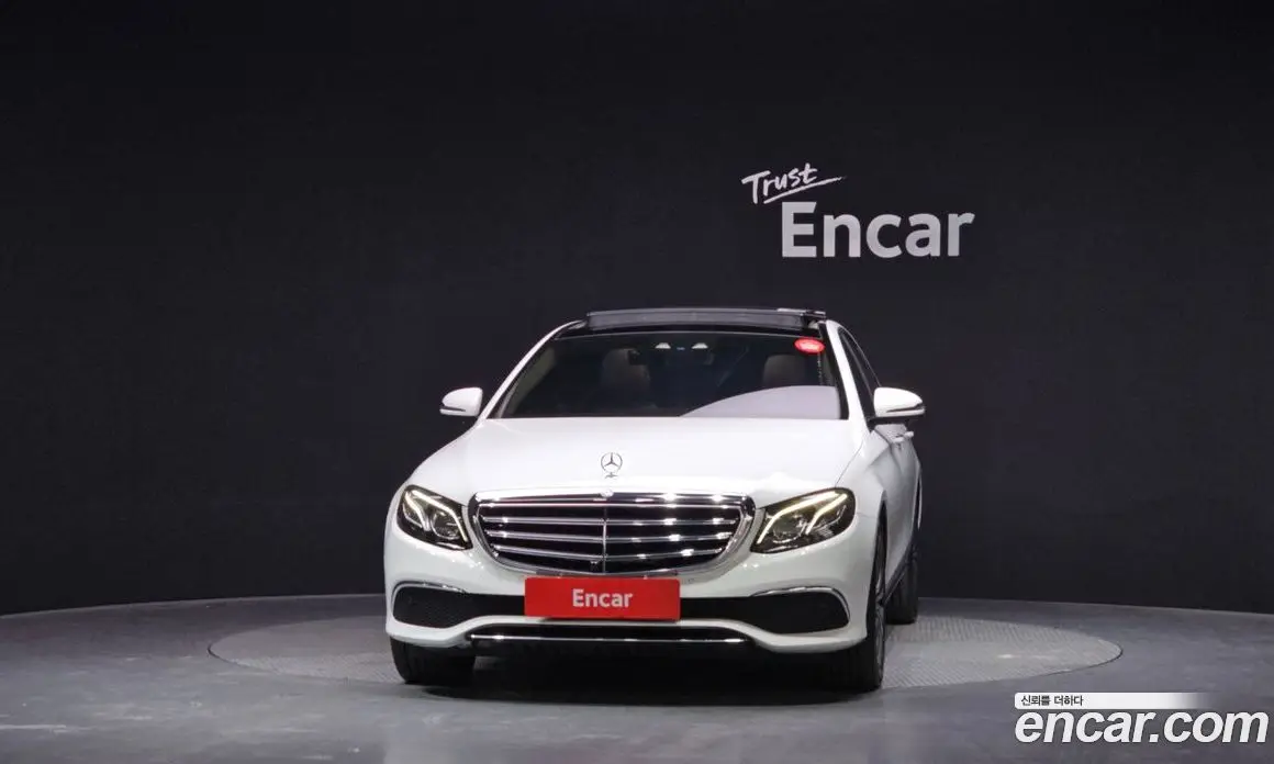Mercedes-Benz E-Class 2016 2.0 автомат (гидро), фото 3 Mercedes-Benz E-Class 2016 2.0 автомат (гидро), фото 3