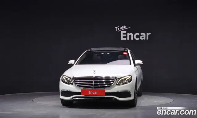 Mercedes-Benz E-Class 2016 2.0 автомат (гидро), миниатюра 3 Mercedes-Benz E-Class 2016 2.0 автомат (гидро), миниатюра 3
