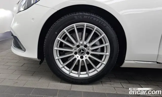 Mercedes-Benz E-Class 2021 2.0 автомат (гидро), миниатюра 5 Mercedes-Benz E-Class 2021 2.0 автомат (гидро), миниатюра 5