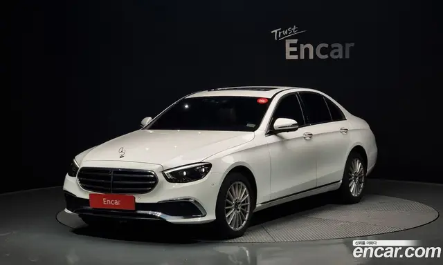 Mercedes-Benz E-Class, 2023, 21 808 км