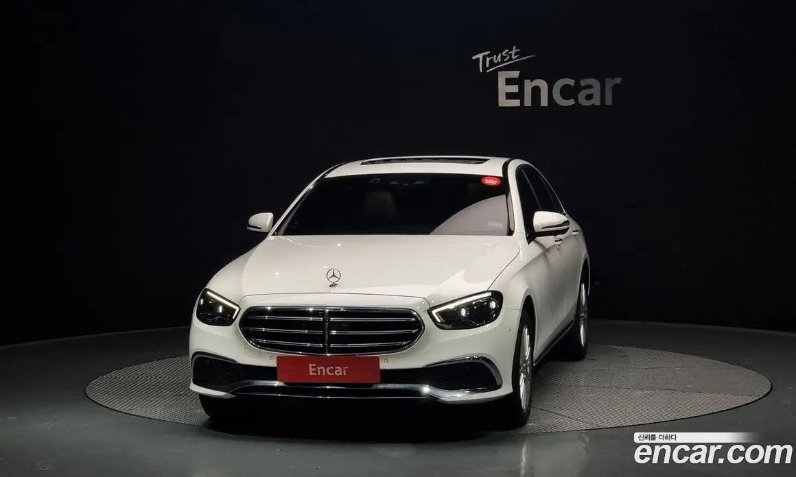 Mercedes-Benz E-Class 2023 1.9 автомат (гидро), фото 3