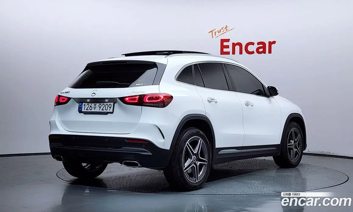 Mercedes-Benz GLA-Class 2021 2.0 автомат (гидро), фото 2 Mercedes-Benz GLA-Class 2021 2.0 автомат (гидро), фото 2