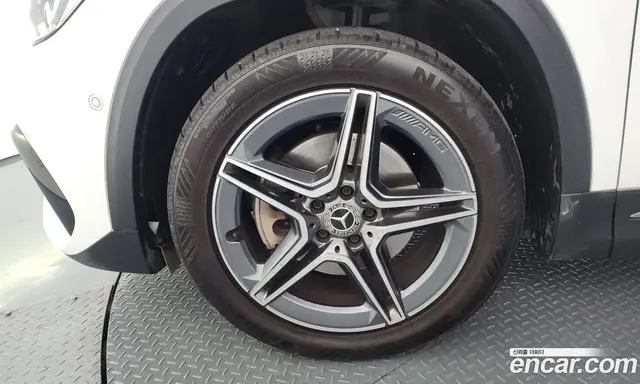 Mercedes-Benz GLA-Class 2021 2.0 автомат (гидро), миниатюра 5 Mercedes-Benz GLA-Class 2021 2.0 автомат (гидро), миниатюра 5