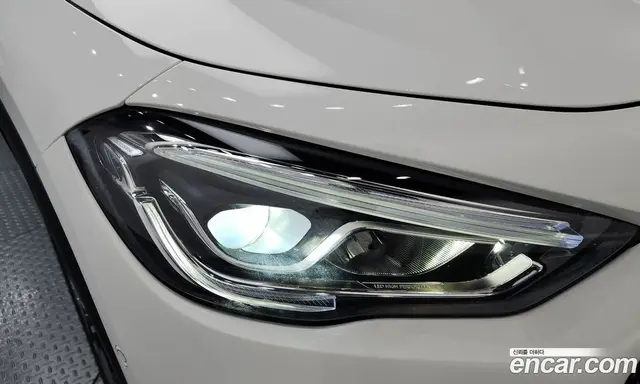Mercedes-Benz GLA-Class 2021 2.0 автомат (гидро), миниатюра 8 Mercedes-Benz GLA-Class 2021 2.0 автомат (гидро), миниатюра 8