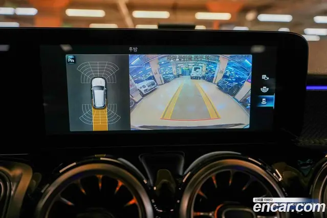 Mercedes-Benz GLB-Class 2022 2.0 автомат (гидро), миниатюра 12