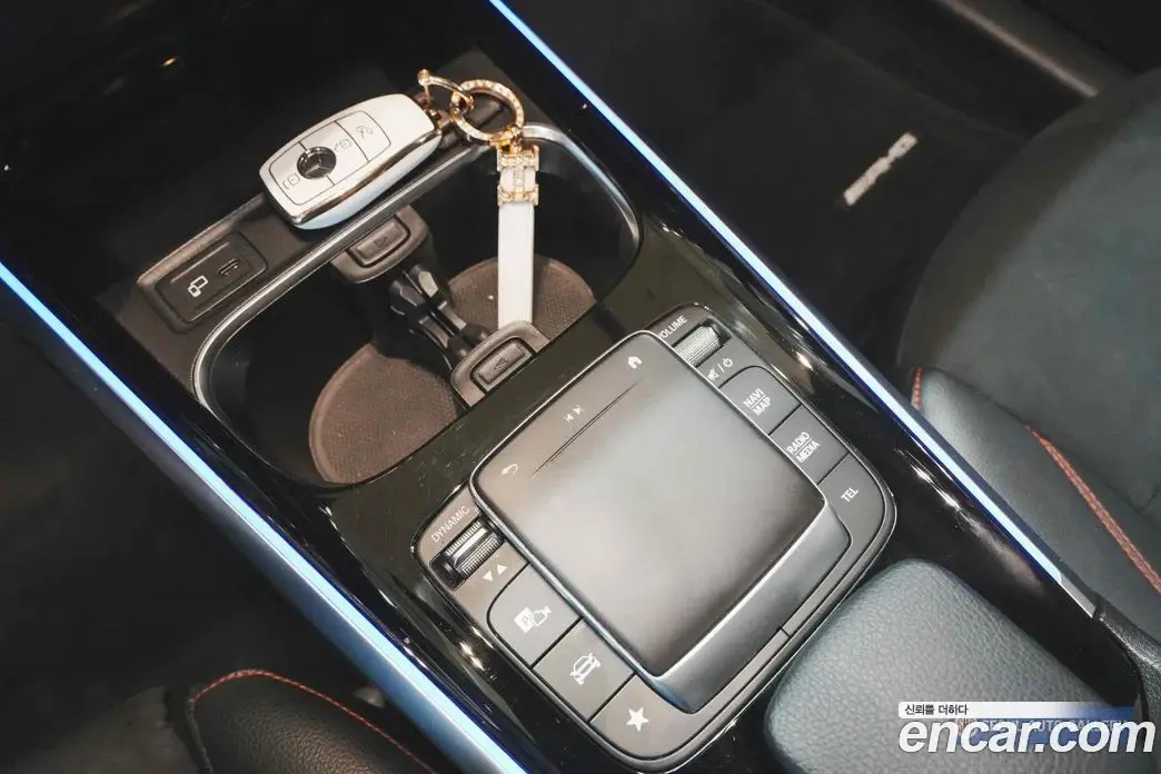 Mercedes-Benz GLB-Class 2022 2.0 автомат (гидро), фото 16