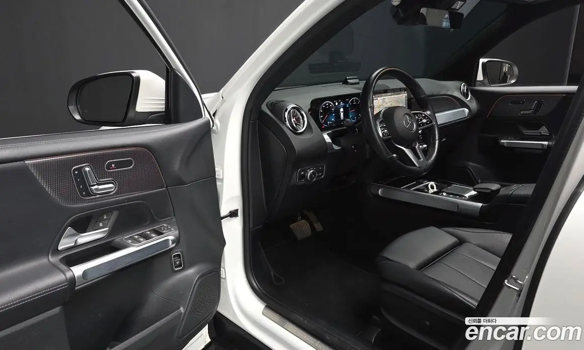 Mercedes-Benz GLB-Class 2022 1.9 автомат (гидро), фото 12 Mercedes-Benz GLB-Class 2022 1.9 автомат (гидро), фото 12