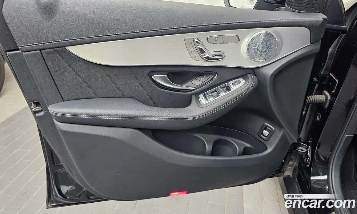 Mercedes-Benz GLC-Class 2019 2.0 автомат (гидро), фото 14 Mercedes-Benz GLC-Class 2019 2.0 автомат (гидро), фото 14