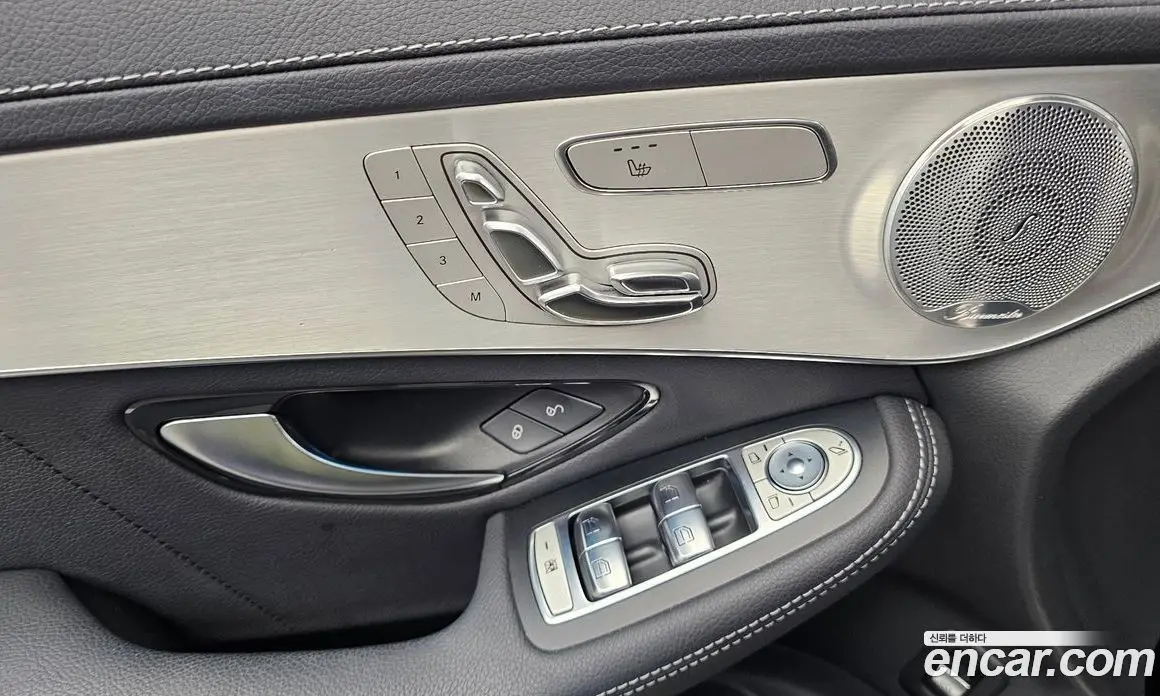 Mercedes-Benz GLC-Class 2019 2.0 автомат (гидро), фото 30 Mercedes-Benz GLC-Class 2019 2.0 автомат (гидро), фото 30