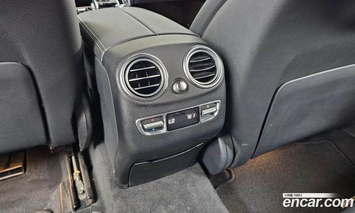 Mercedes-Benz GLC-Class 2019 2.0 автомат (гидро), фото 31 Mercedes-Benz GLC-Class 2019 2.0 автомат (гидро), фото 31