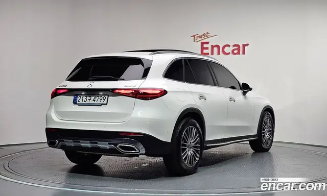 Mercedes-Benz GLC-Class 2024 2.0 автомат (гидро), миниатюра 2