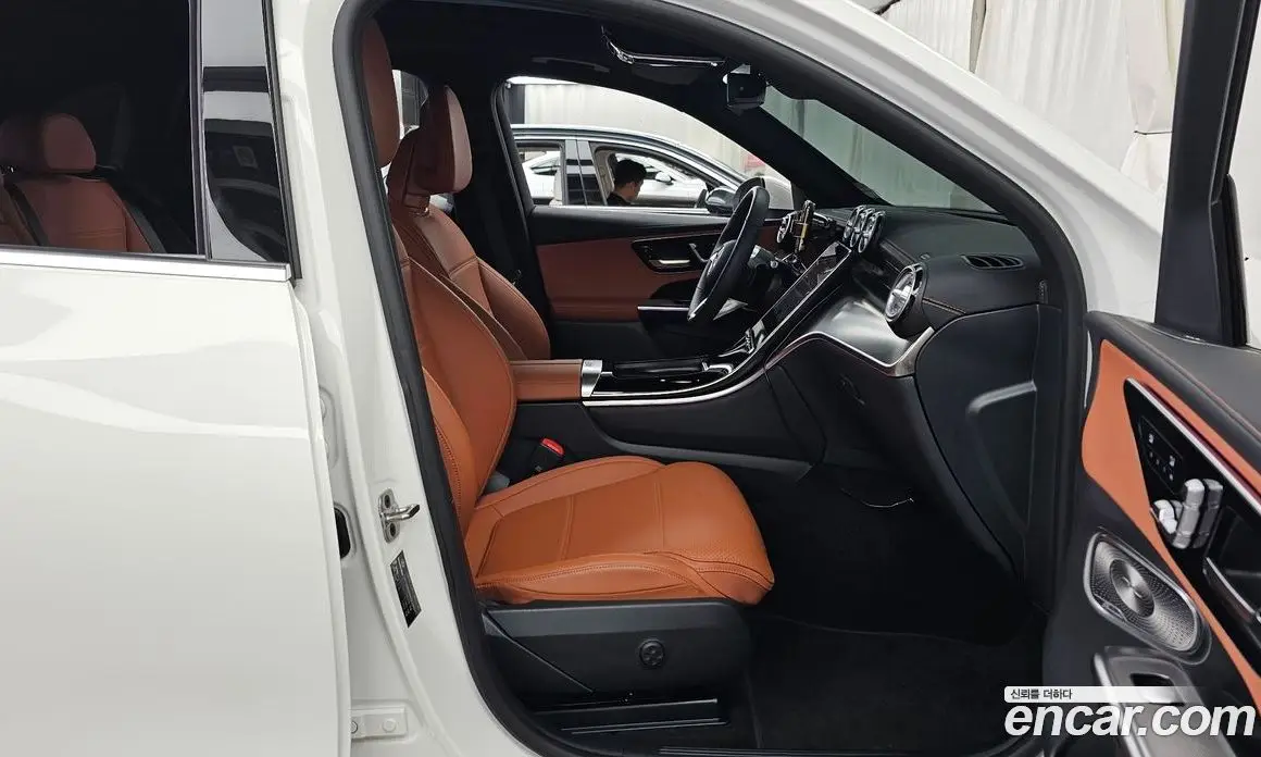 Mercedes-Benz GLC-Class 2024 2.0 автомат (гидро), фото 11