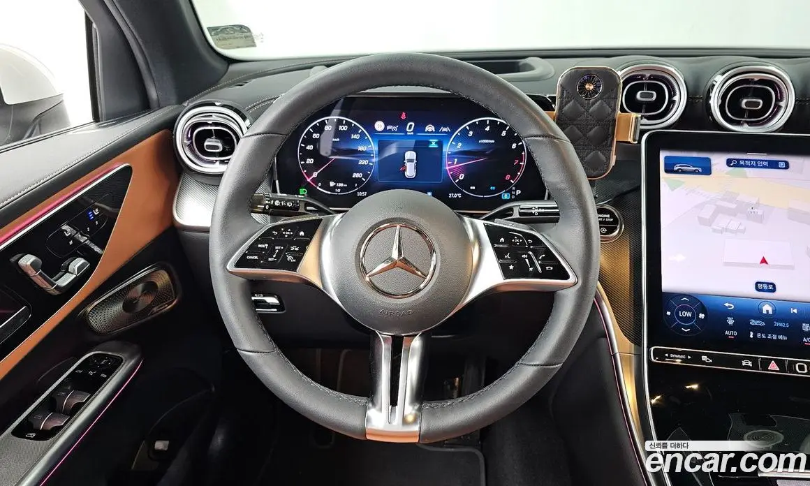 Mercedes-Benz GLC-Class 2024 2.0 автомат (гидро), фото 13