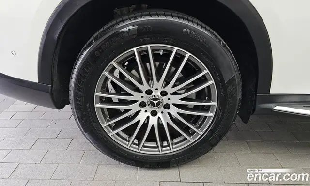 Mercedes-Benz GLC-Class 2024 2.0 автомат (гидро), миниатюра 5