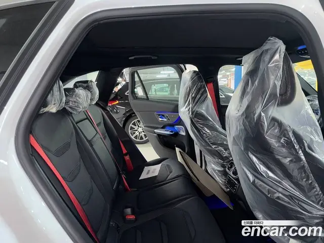 Mercedes-Benz GLC-Class 2025 2.0 автомат (гидро), миниатюра 4