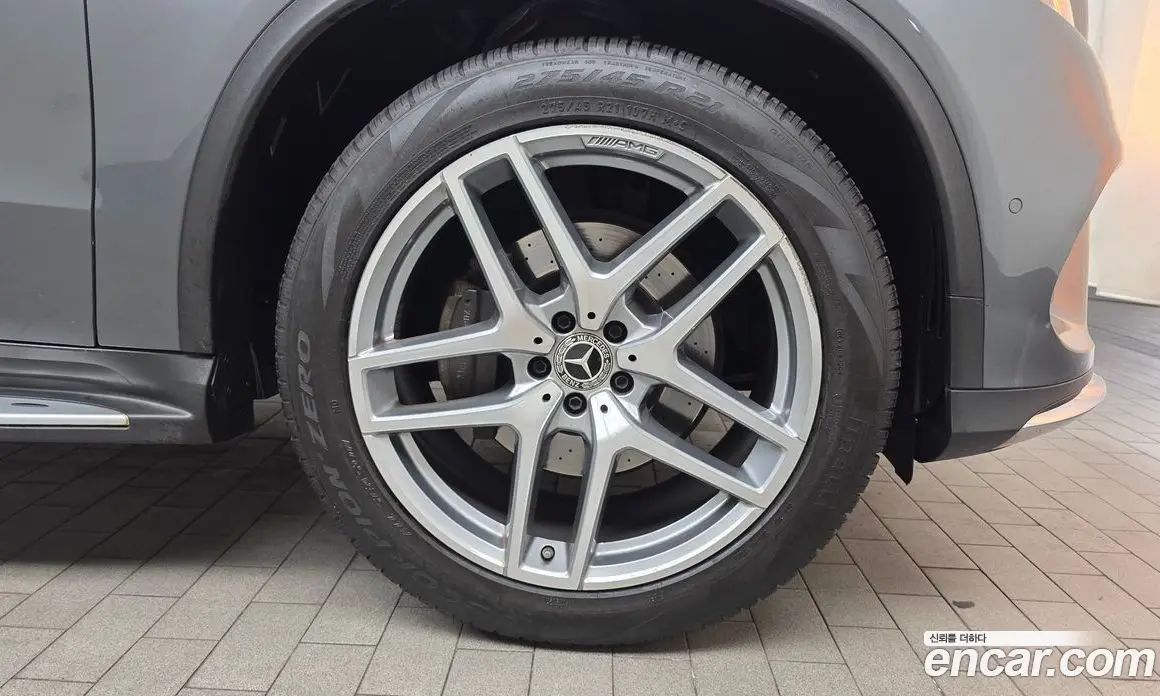 Mercedes-Benz GLE-Class 2018 3.0 автомат (гидро), фото 7 Mercedes-Benz GLE-Class 2018 3.0 автомат (гидро), фото 7