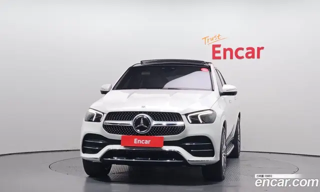 Mercedes-Benz GLE-Class 2023 2.9 автомат (гидро), миниатюра 3