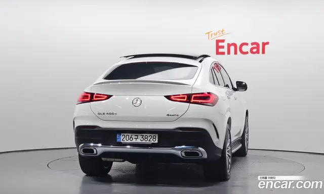 Mercedes-Benz GLE-Class 2023 2.9 автомат (гидро), миниатюра 4