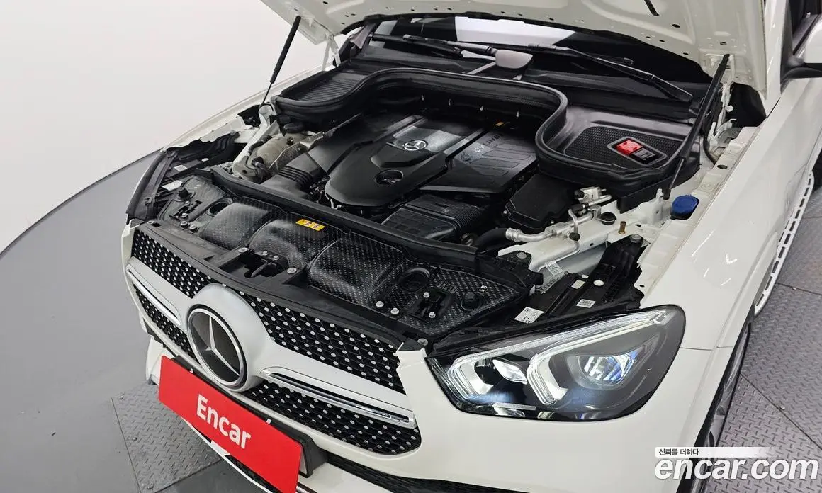 Mercedes-Benz GLE-Class 2023 2.9 автомат (гидро), фото 6