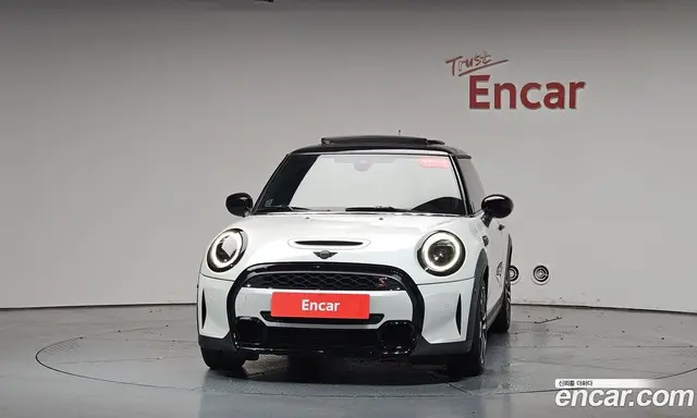 Mini Cooper 2023 2.0 автомат (гидро), миниатюра 2 Mini Cooper 2023 2.0 автомат (гидро), миниатюра 2