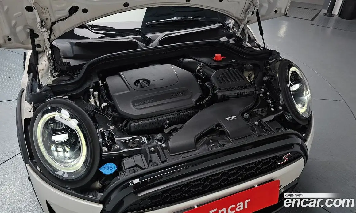 Mini Cooper 2023 2.0 автомат (гидро), фото 5 Mini Cooper 2023 2.0 автомат (гидро), фото 5