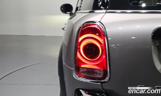 Mini Countryman 2018 1.5 автомат (гидро), миниатюра 9 Mini Countryman 2018 1.5 автомат (гидро), миниатюра 9