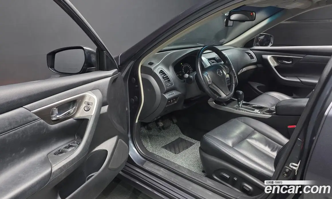 Nissan Altima 2013 2.5 автомат (гидро), фото 10 Nissan Altima 2013 2.5 автомат (гидро), фото 10