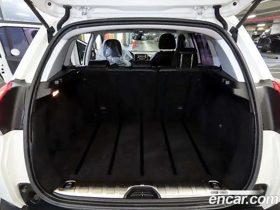 Peugeot 2008 2015 1.6 автомат (гидро), фото 15 Peugeot 2008 2015 1.6 автомат (гидро), фото 15