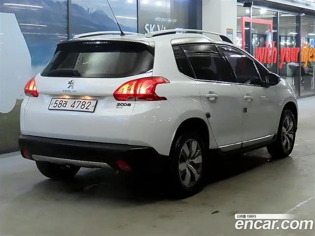 Peugeot 2008 2015 1.6 автомат (гидро), миниатюра 4 Peugeot 2008 2015 1.6 автомат (гидро), миниатюра 4