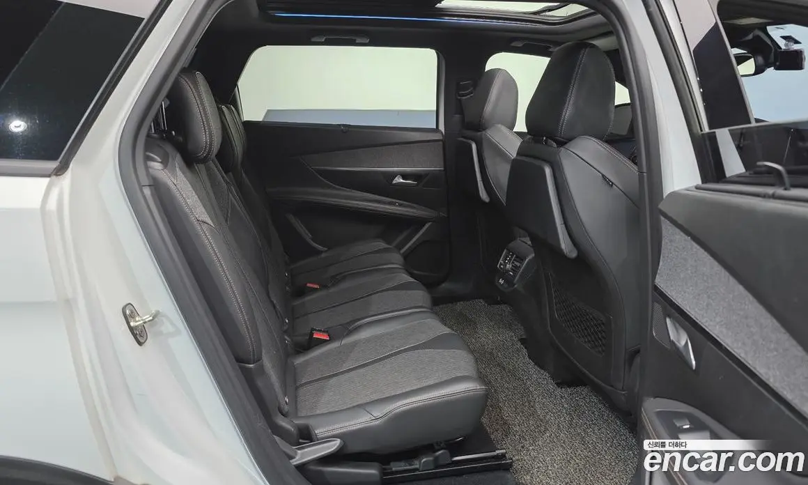 Peugeot 5008 2018 1.6 автомат (гидро), фото 11