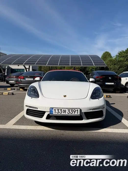 Porsche 718 2017 2.0 автомат (гидро), фото 1 Porsche 718 2017 2.0 автомат (гидро), фото 1