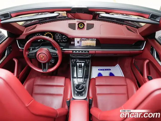 Porsche 911 2021 3.0 автомат (гидро), миниатюра 12