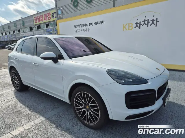Porsche Cayenne 2019 3.0 автомат (гидро), миниатюра 2