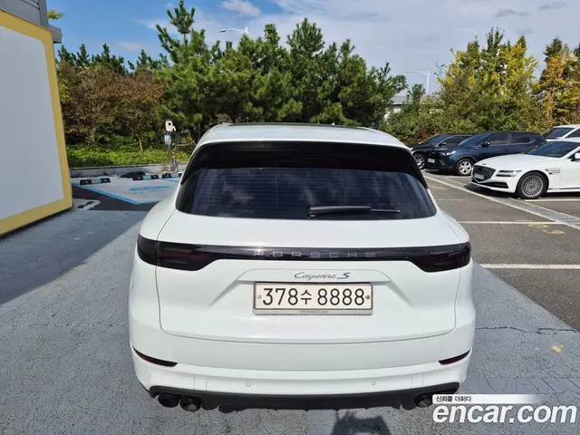 Porsche Cayenne 2019 3.0 автомат (гидро), миниатюра 4
