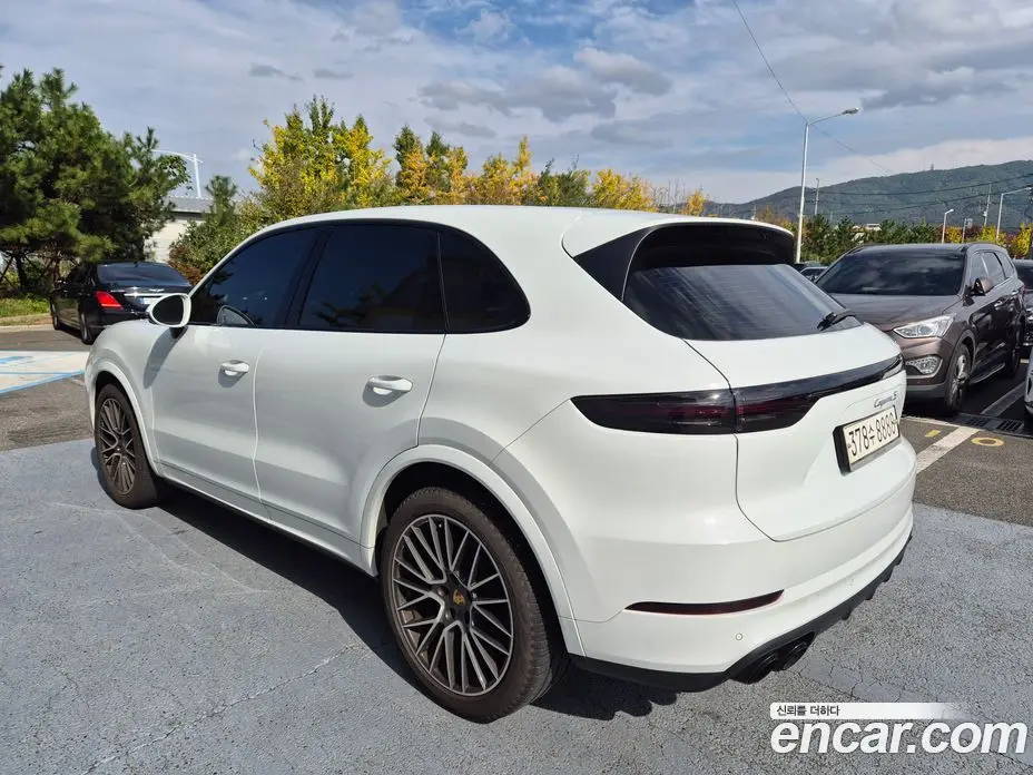 Porsche Cayenne 2019 3.0 автомат (гидро), фото 6