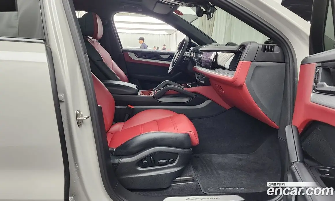 Porsche Cayenne 2024 3.0 автомат (гидро), фото 17 Porsche Cayenne 2024 3.0 автомат (гидро), фото 17